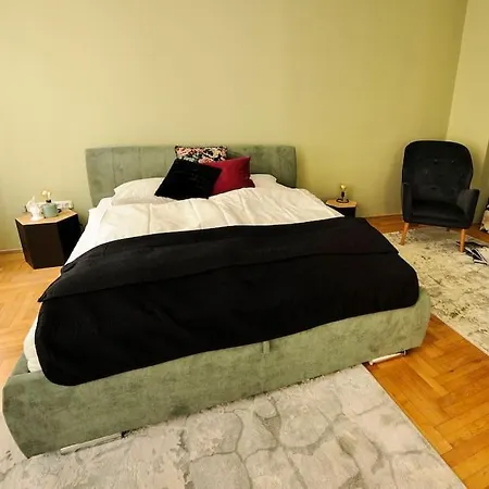 Danubio **** 3 Bedrooms - Next To The River Appartamento Budapest