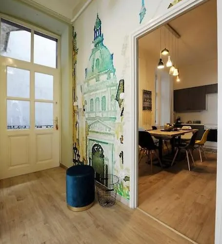 Apartament Danubio **** 3 Bedrooms - Next To The River *